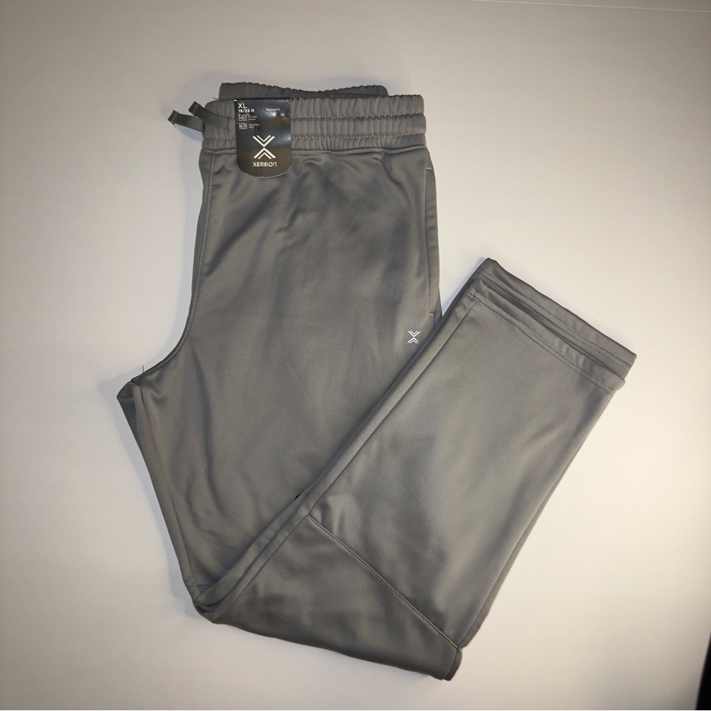 Xersion Youth Boy’s Light Gray Quick-Dri Joggers | Size XL 18/20H